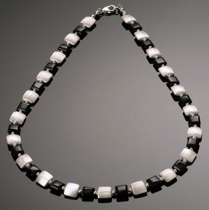 straight 9 onyx necklace