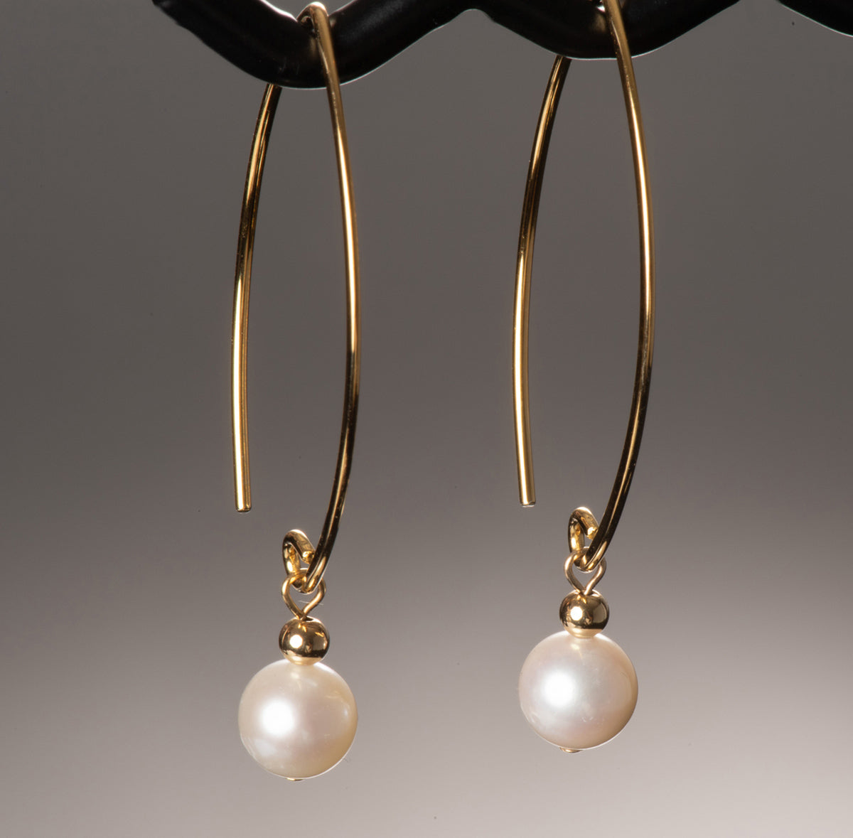 white pearl vermeil curve earring